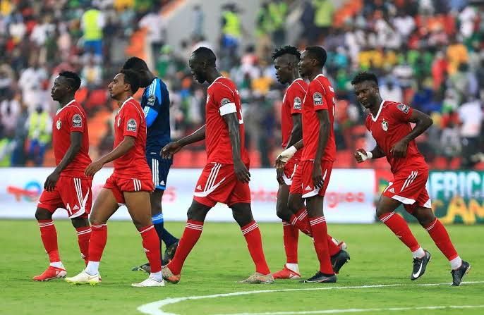 السودان يواجه نيجيريا في صراع حاسم على بطاقة التأهل بكأس أمم إفريقيا للمحليين