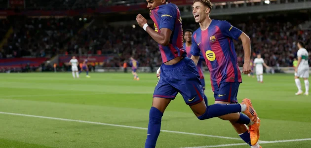 موعد مباراة إلتشي و برشلونة اليوم في الدوري الإسباني بتاريخ 2026-01-31