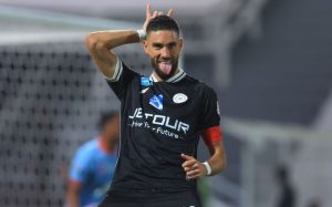 هيمنة نصراوية وتألق شبابي على جوائز فبراير بدوري روشن