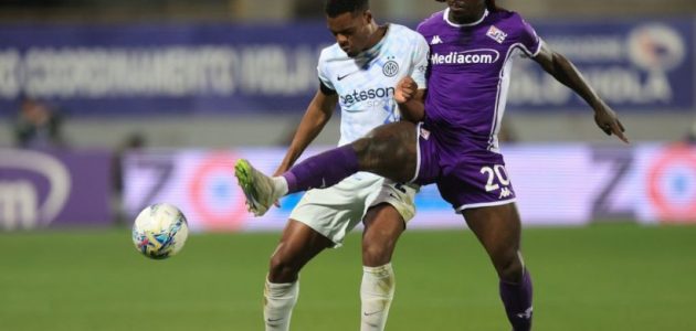 إنتر يتعثر أمام فيورنتينا في الكالتشيو