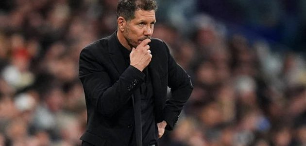 مشكلات لسيميوني قبل مواجهة برشلونة… غيابات مؤثرة في خط الوسط